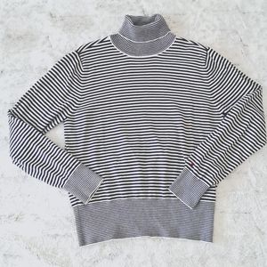 Tommy Hilfiger turtleneck Preppy Classic Navy blue white striped sweater. Size L